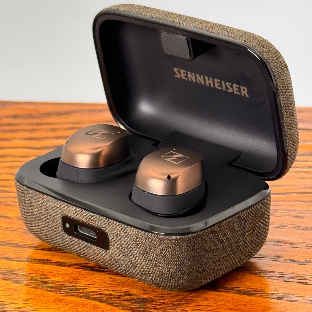 <おまけでCaseお付け> MOMENTUM True Wireless 4