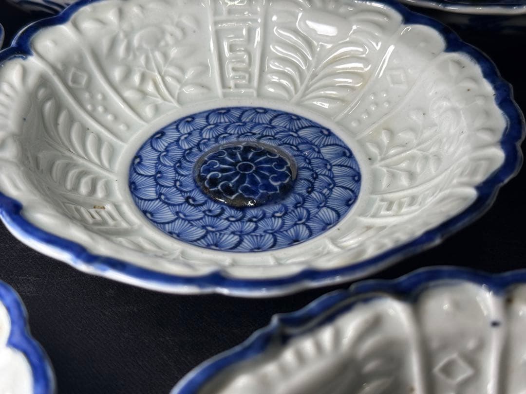 古伊万里 染付 白磁 陽刻 草花文 膾皿 17客 無傷 江戸期 二重角渦福 深鉢