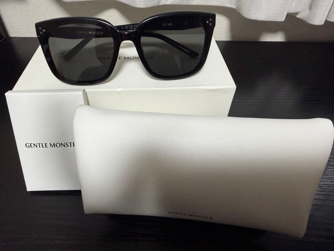 げ*き様 GENTLE MONSTER dearブラック サングラス