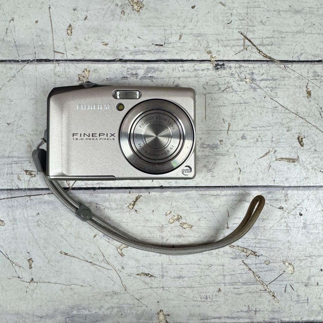 FUJIFILM FINEPIX F60fd コンパクトデジタルカメラ