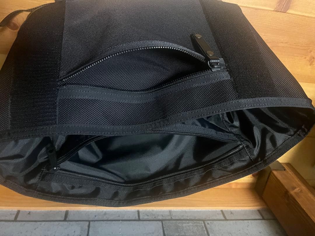 【美品】PORTER HEAT ポーターメッセンジャーバッグ 黒 吉田カバン