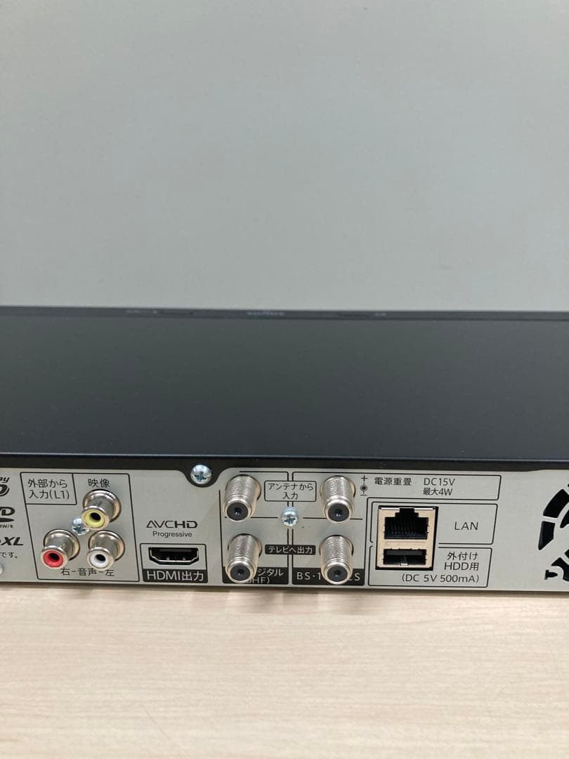 めっちゃ綺麗　シャープ　AQUOS ブルーレイ　　BD-NW 520