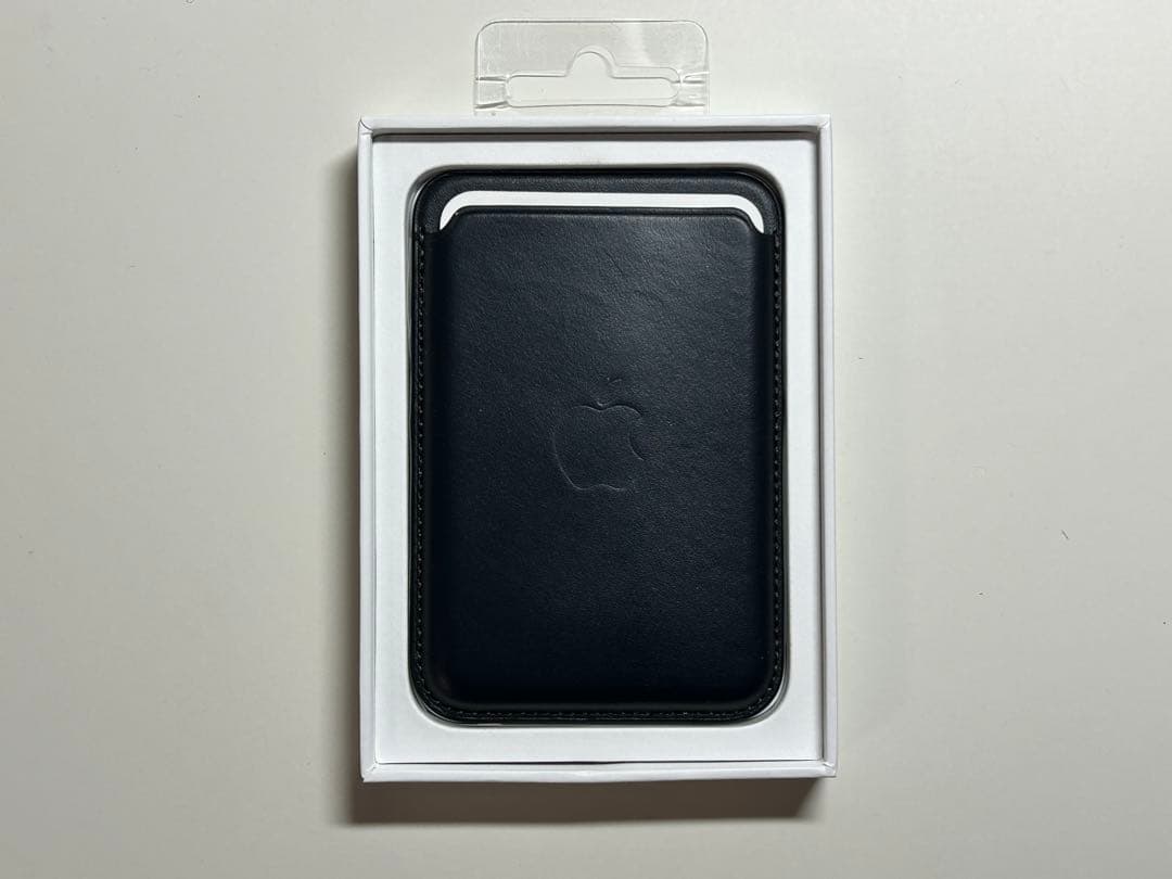 【美品】純正 MagSafe対応 iPhone レザーウォレット・ミッドナイト③
