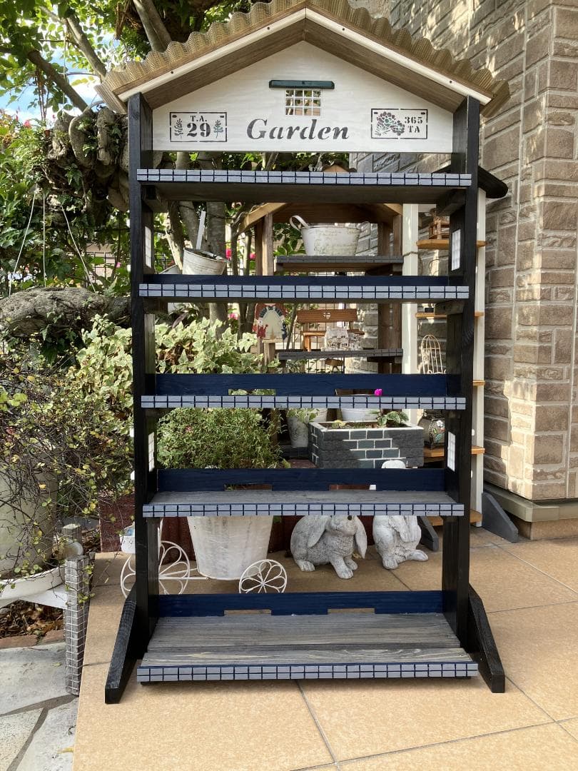 No 6　 くまおん三角お屋根の簡単移動 多肉植物棚　garden