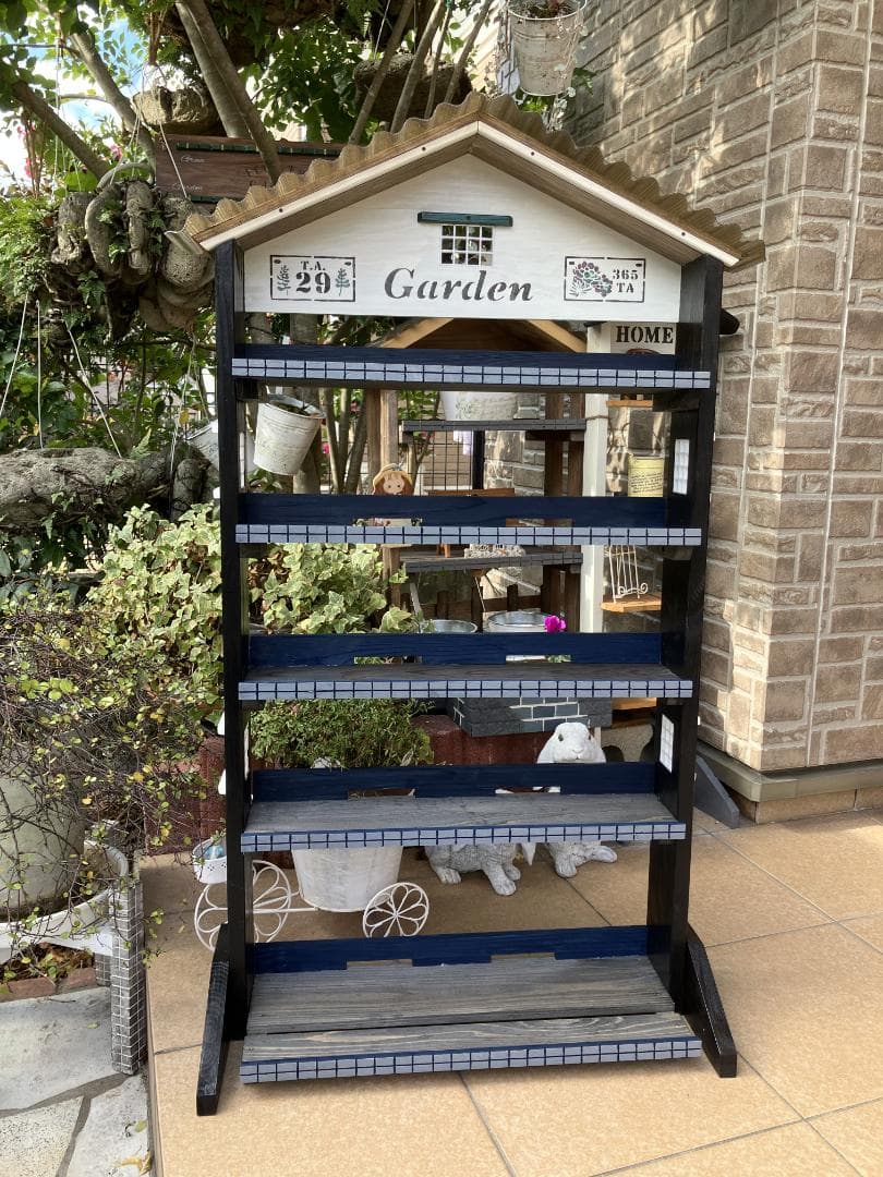 No 6　 くまおん三角お屋根の簡単移動 多肉植物棚　garden