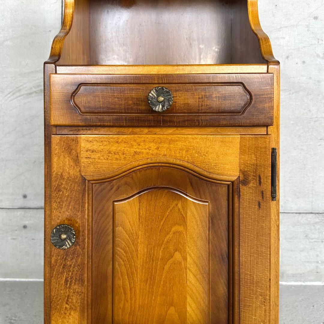 ★karimoku★ カリモク コロニアル 電話台 キャビネット｜高級木製家具