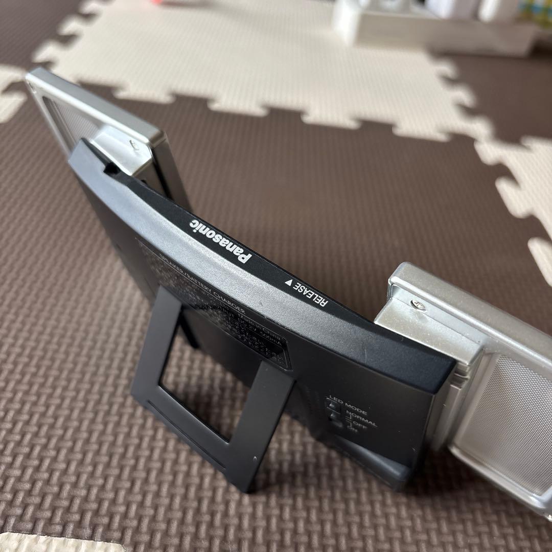 Panasonic ポータブルMDプレーヤー 充電器、イヤホン付き