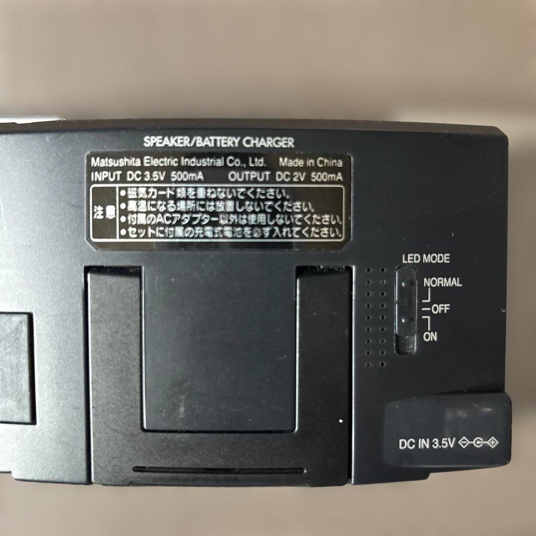 Panasonic ポータブルMDプレーヤー 充電器、イヤホン付き