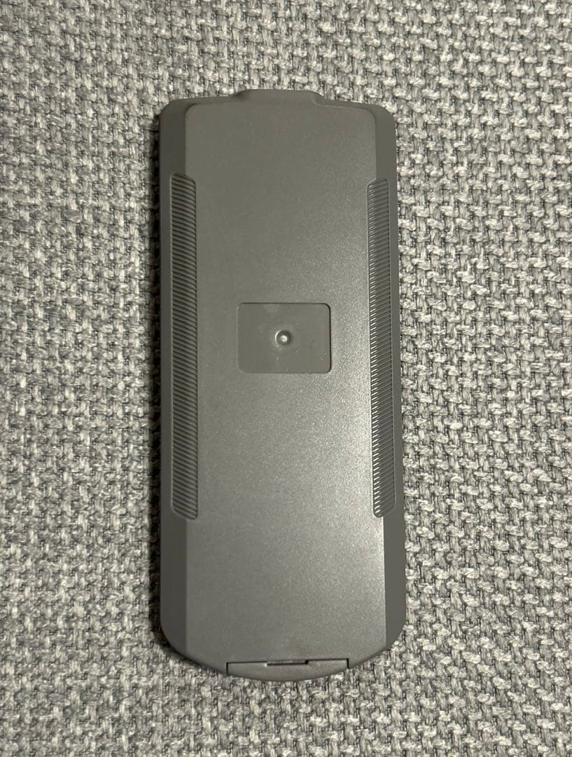 東芝　ポータブルDVDプレーヤー用リモコン（中古品）