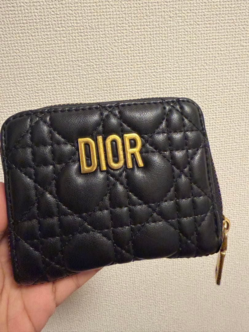 Dior ブラック キルティング ケース