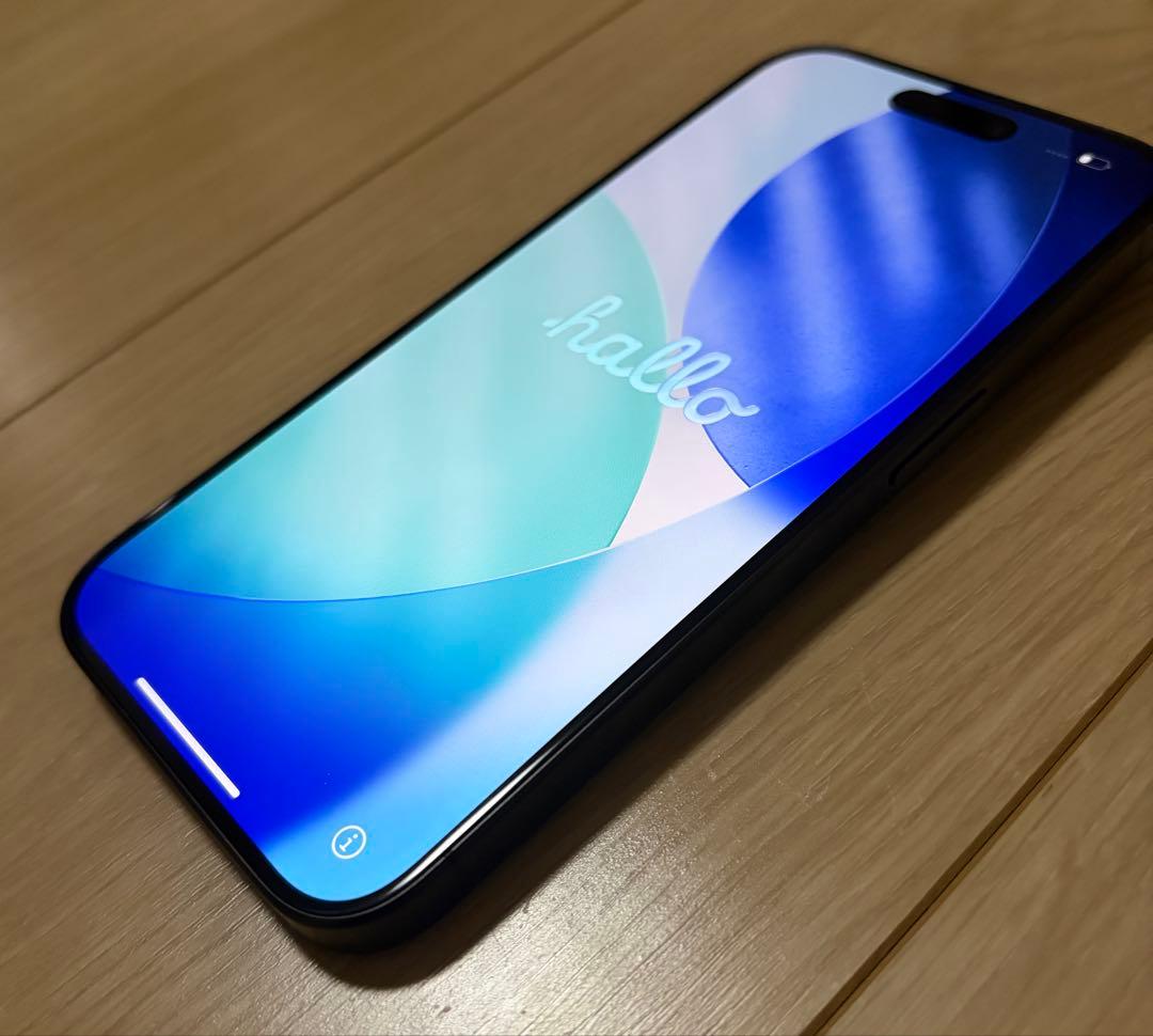 【美品】iPhone 15 Pro 256GB ブラックチタニウム