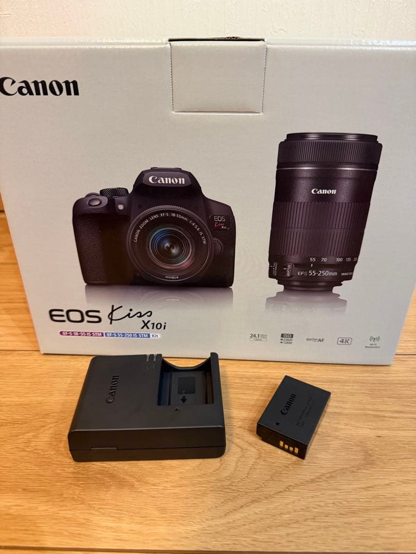 極美品〈Canon EOS Kiss X10i ダブルレンズキット〉
