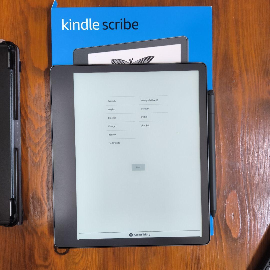 Kindle Scribe 本体 + 専用ケースほぼ未使用