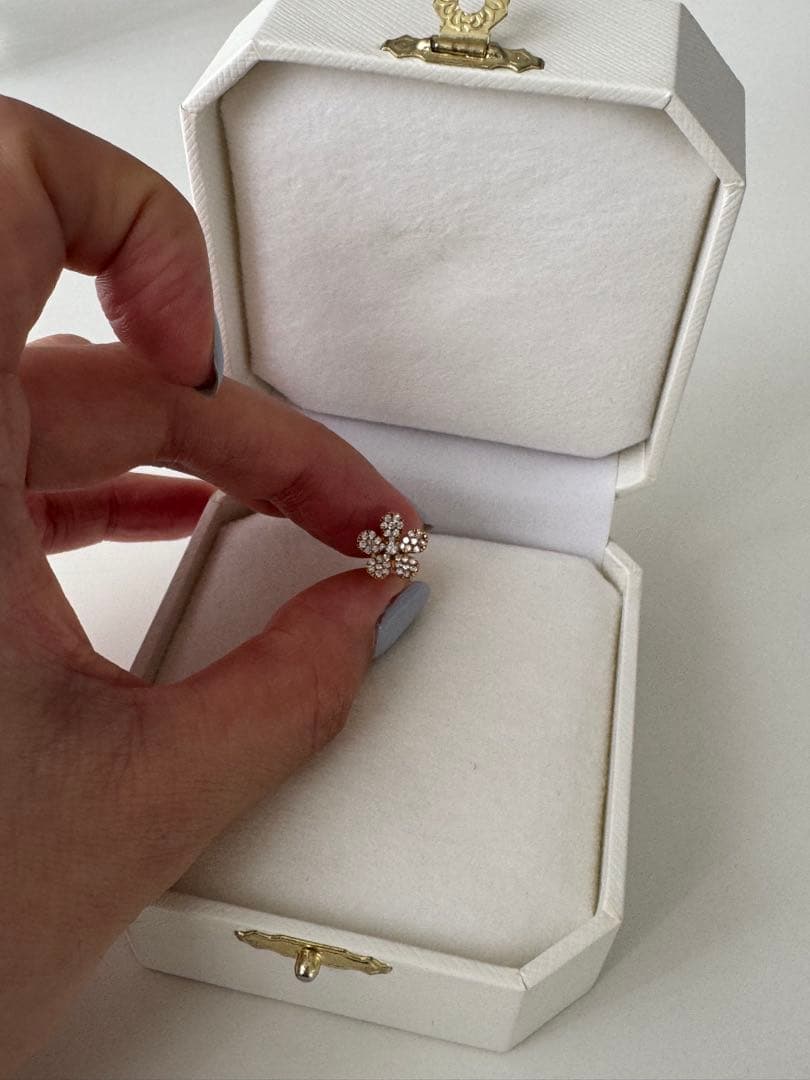 三*会様 MIO HARUTAKA ミオハルタカ　お花ピアス　片方用