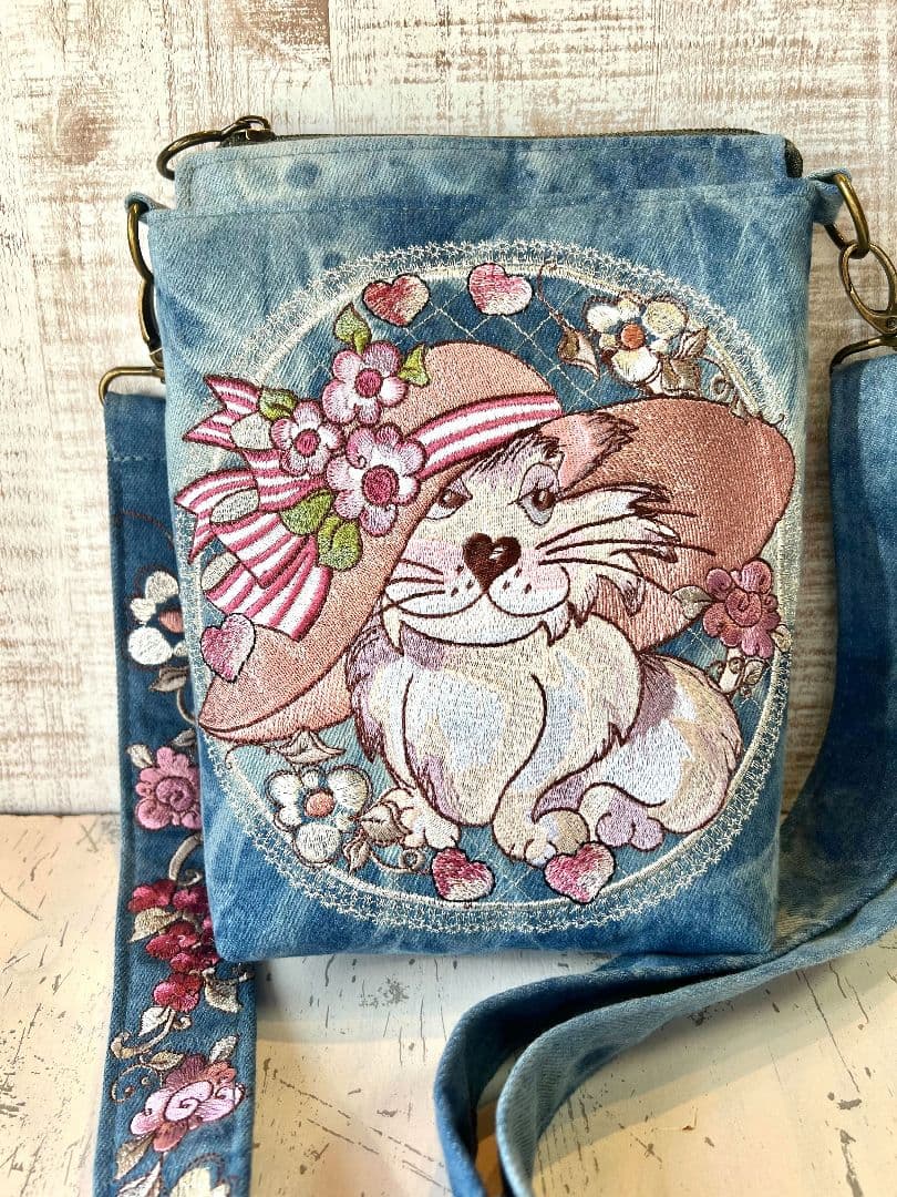 ※リクエスト※ライトブルーWデニム♡刺繍のサコッシュ♡ショルダーバッグ