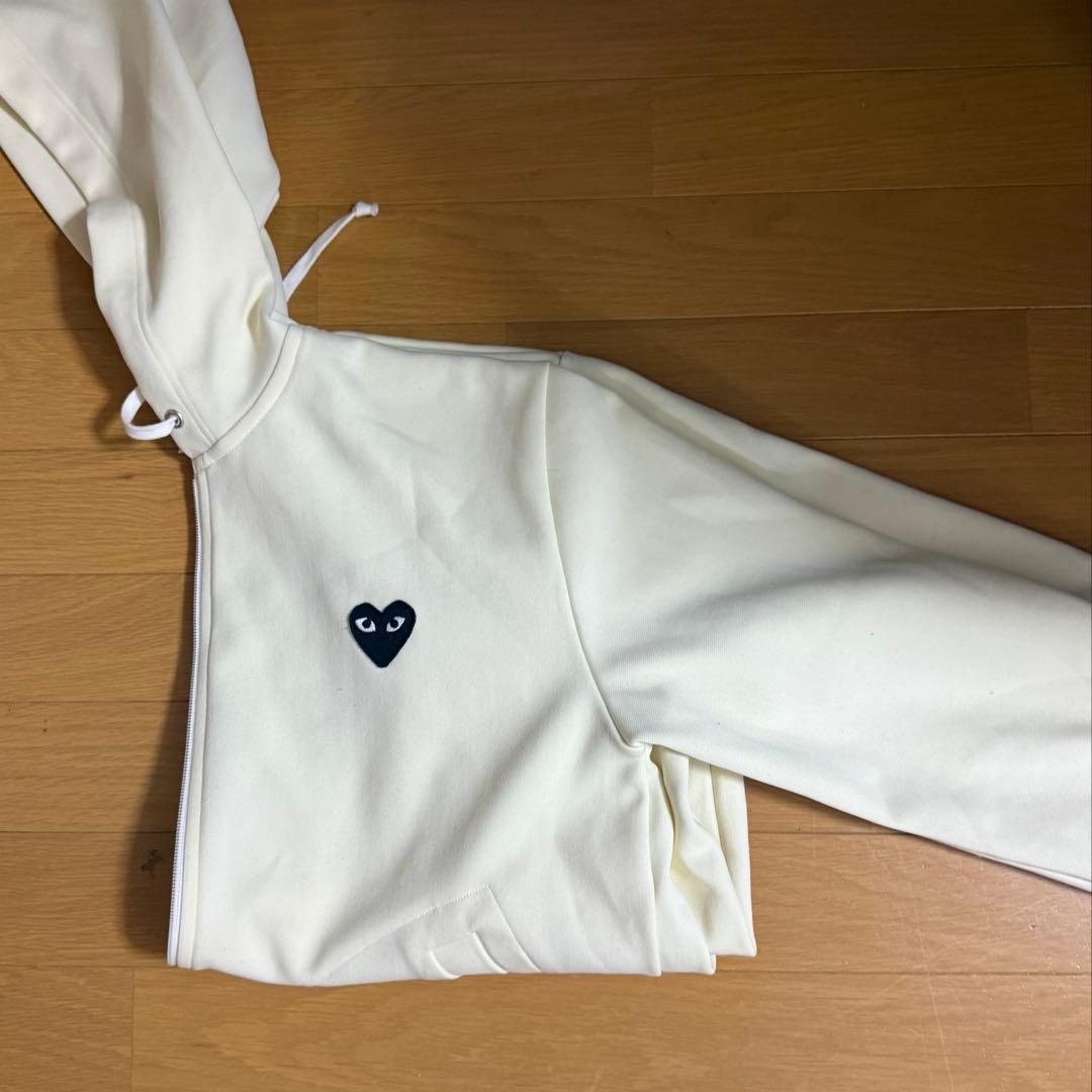 あ　コムデギャルソン パーカー