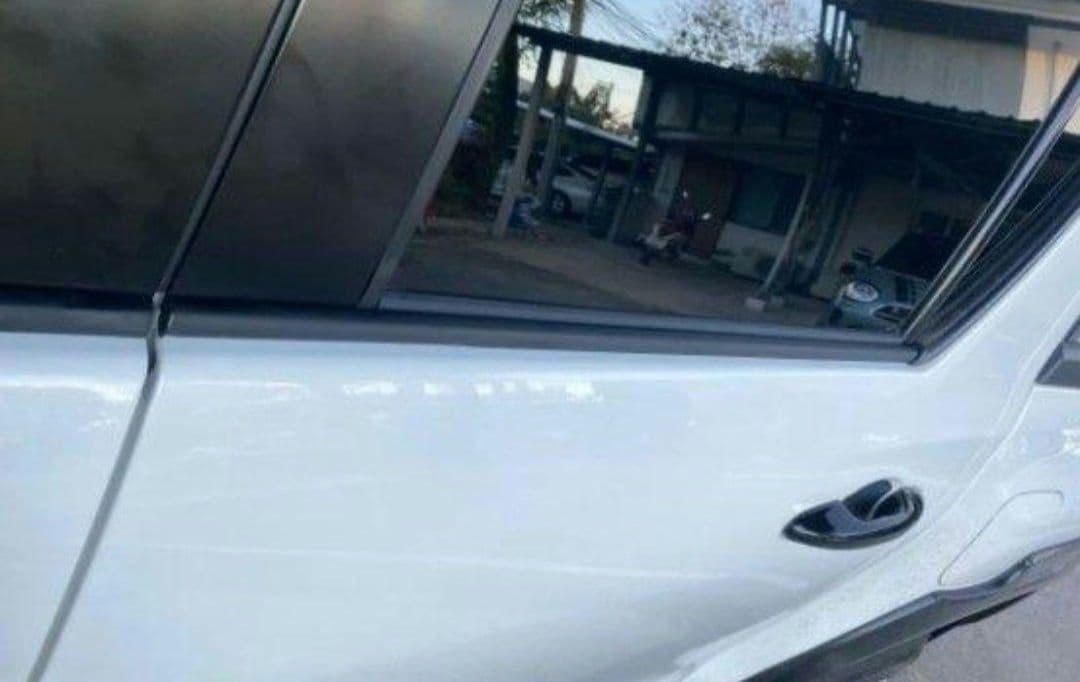 トヨタ 純正 GUN125 ハイラックス ドア ウェザーストリップ ブラック