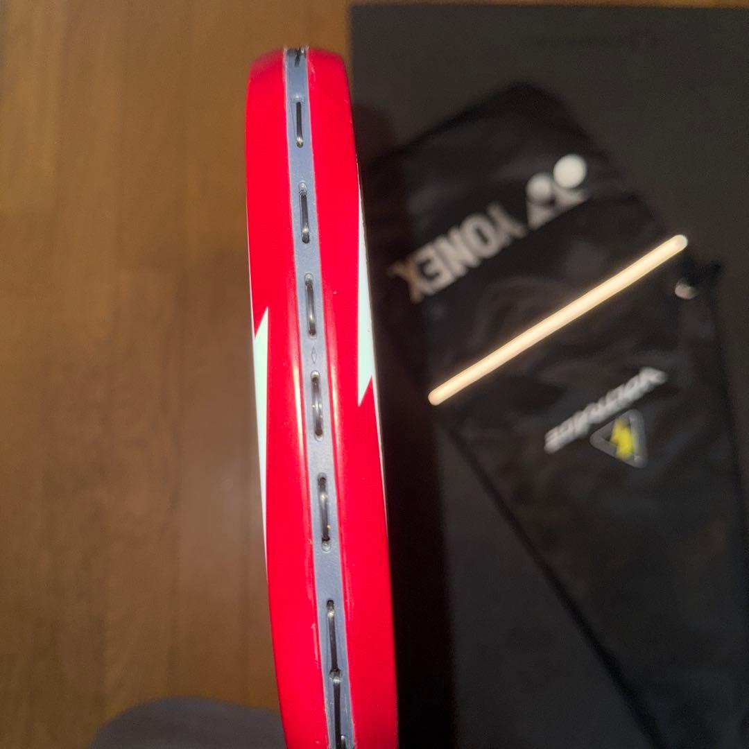 【美品】 YONEX ボルトレイジ7V VOLTRAGE7V クレナイ