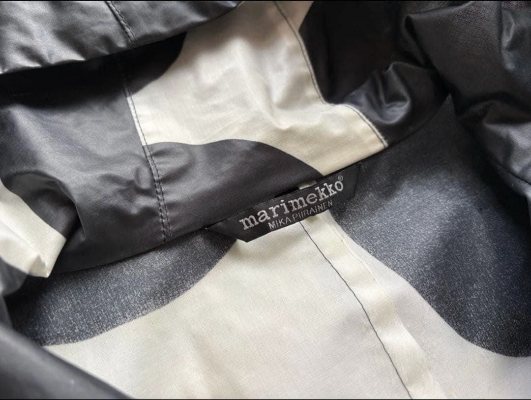 マリメッコ ウニッコ 黒 白 カーキ レインコート