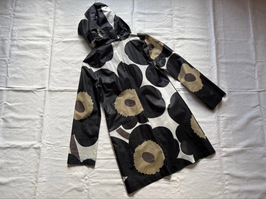 マリメッコ ウニッコ 黒 白 カーキ レインコート