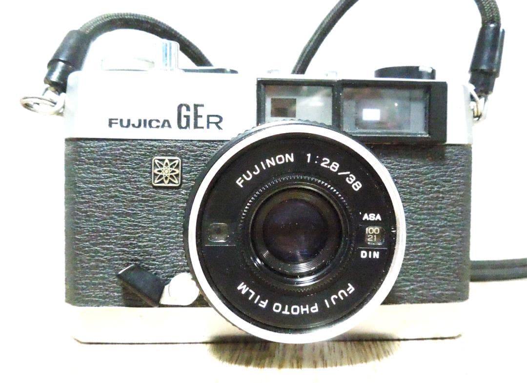 FUJICA  GER  フィルム　カメラ