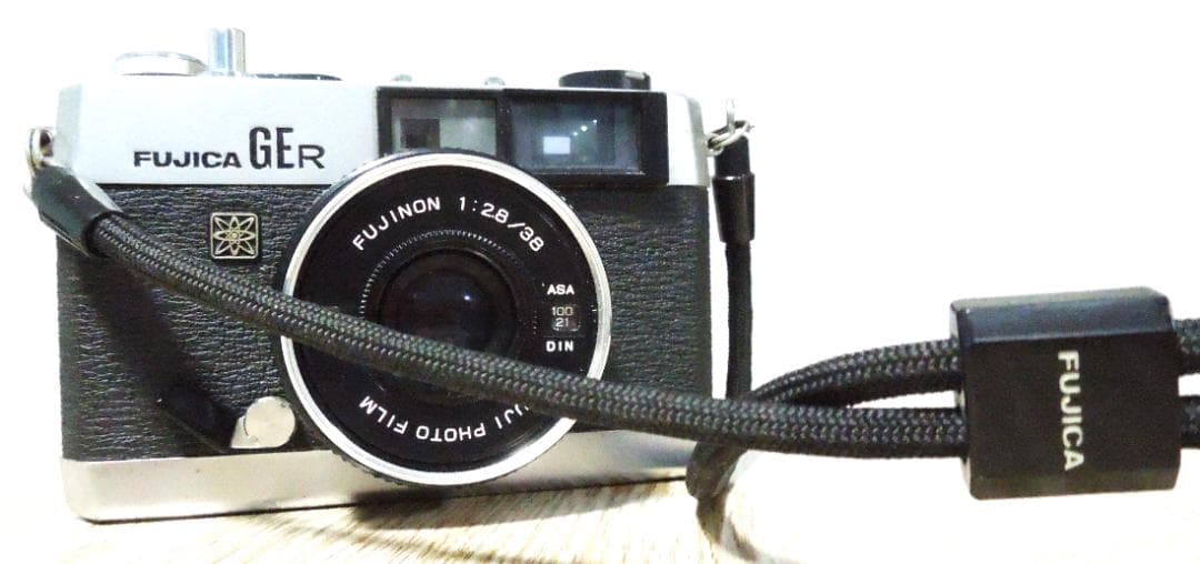 FUJICA  GER  フィルム　カメラ