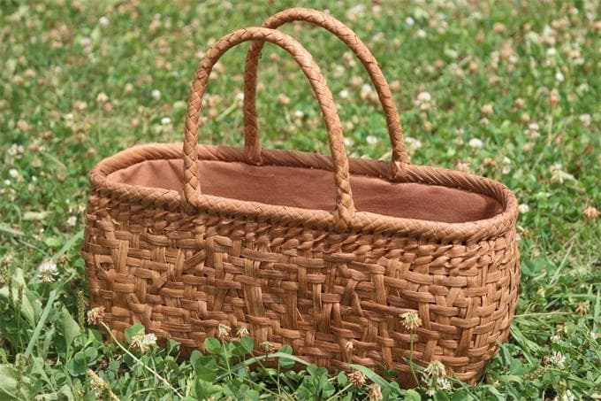 乱れ編み 山葡萄 かごバッグ　籠 バッグ 中布と内ポケット付き 最高