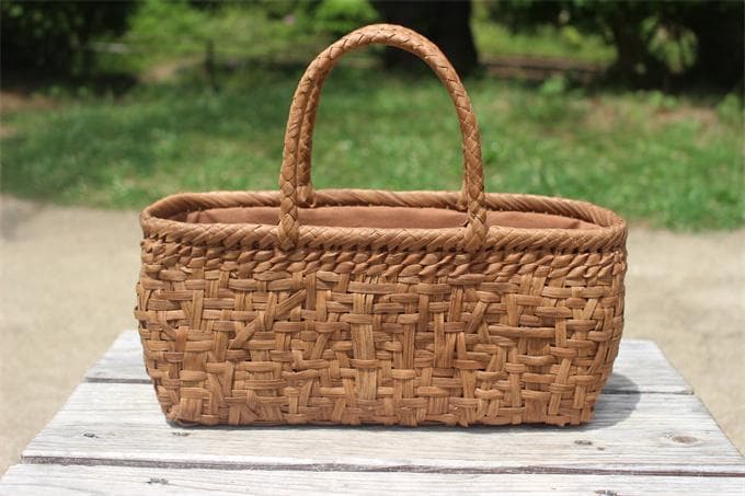 乱れ編み 山葡萄 かごバッグ　籠 バッグ 中布と内ポケット付き 最高