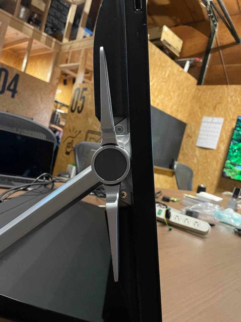 液タブ・ペンタブ DTH2400/k Wacom cintiq pro 24