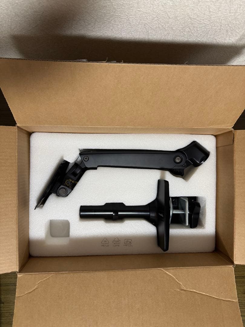 Amazon ベーシック シングル モニターアーム ブラック