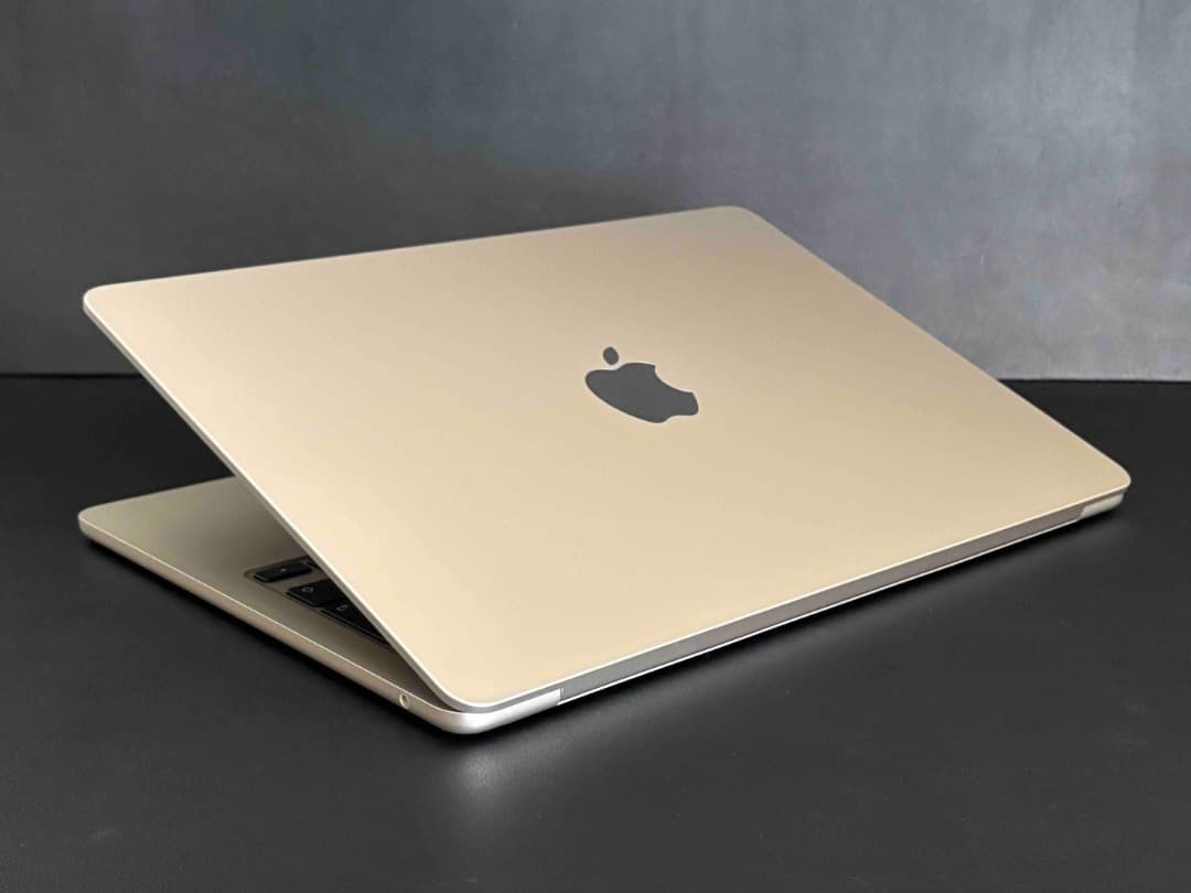 【美品】MacBook Air （M2, 2022）13.6㌅ 512GB