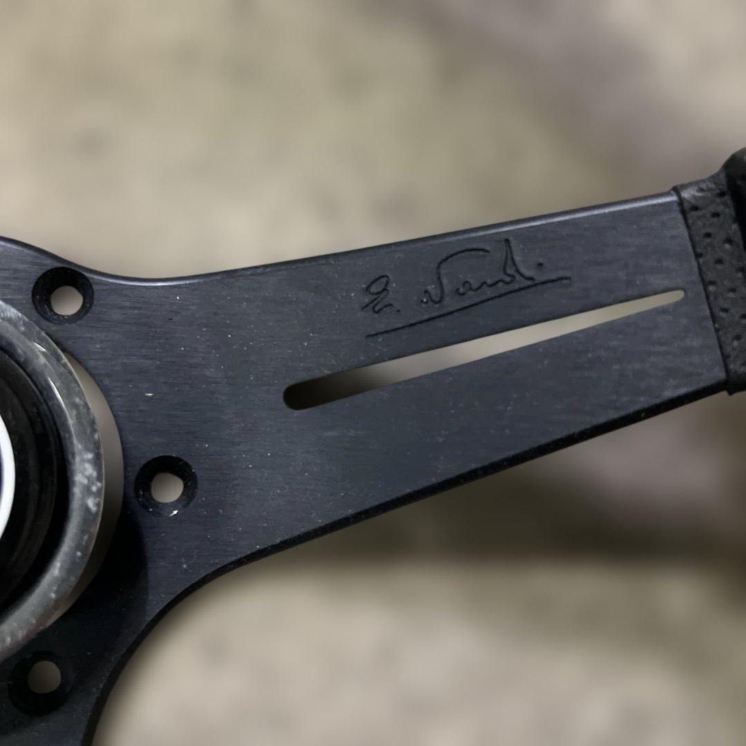 美品 NARDI ステアリング レッドステッチ 黒レザー ディープ 33Φ