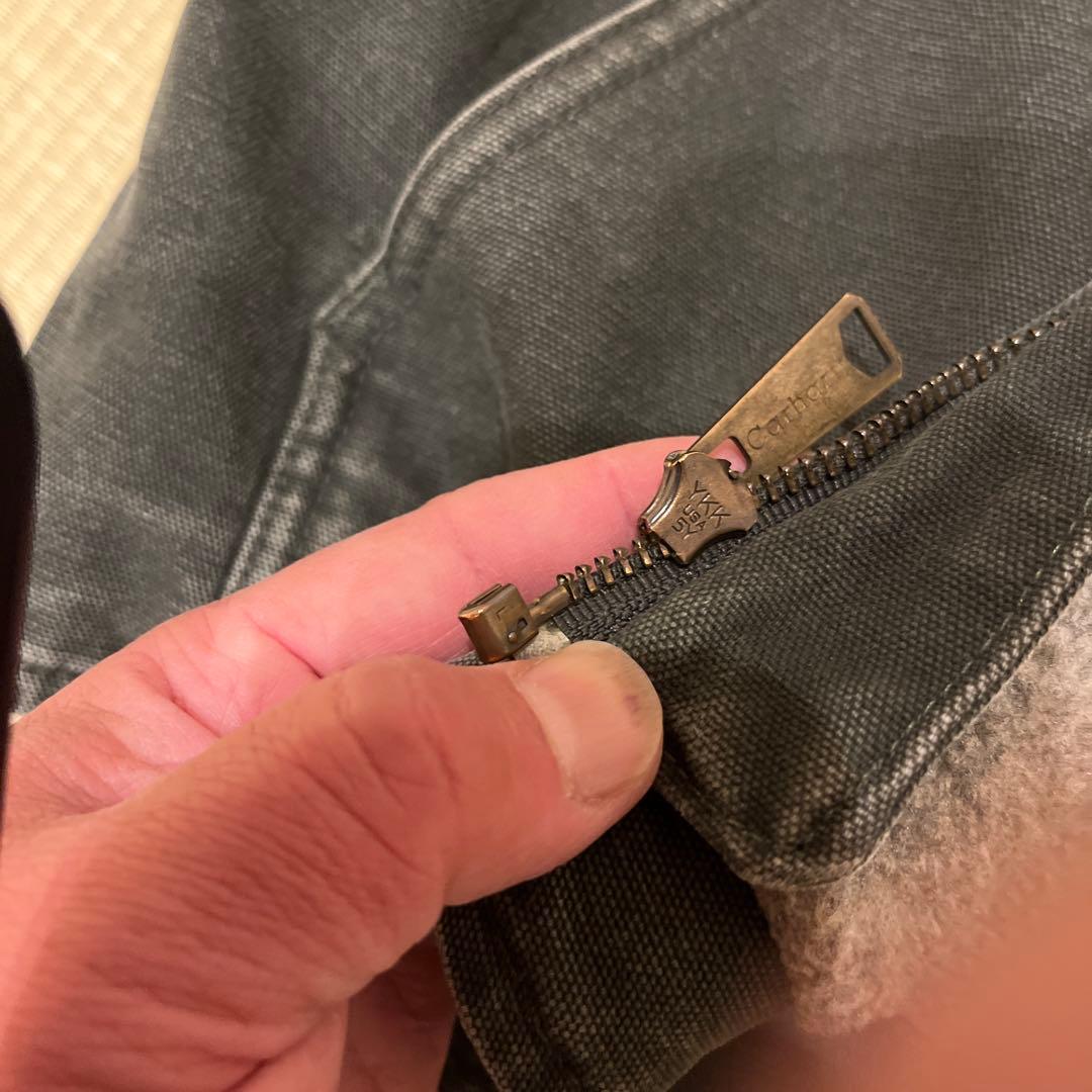Carhartt ダークグレー ベスト ミディアムレギュラー　人気とレアなMOS