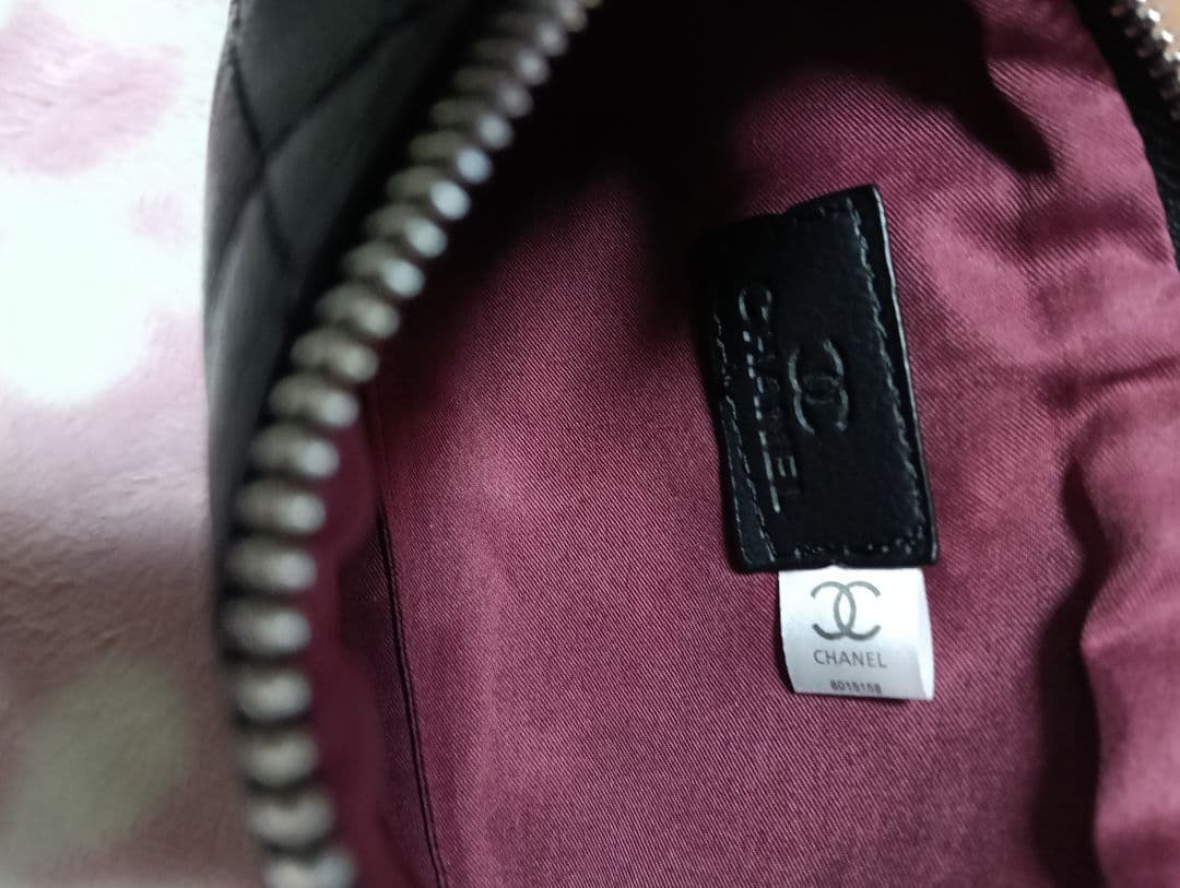 CHANEL ノベルティ　　 キルティング ブラックポーチ3way