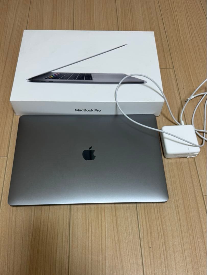 MacBookPro15インチ 2019 i9 SSD 512GB 16GB
