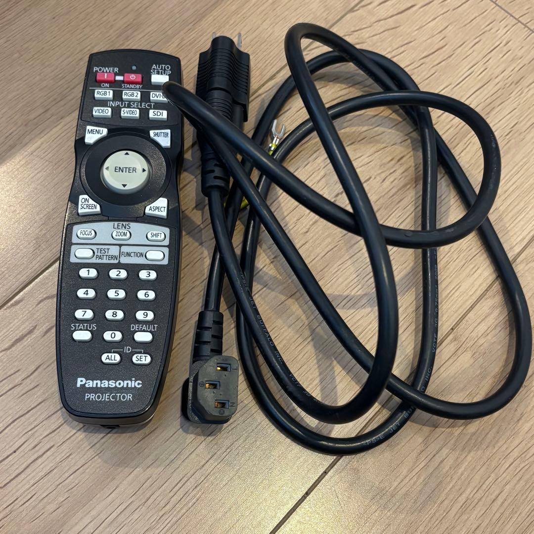 PanasonicDLプロジェクターPT-D6000S使用6921h 1079h