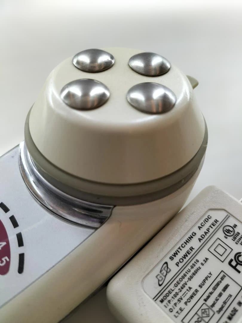 セルキュア4T PLUS ／ 美顔器 ／ 正規品 ／ 動作良好