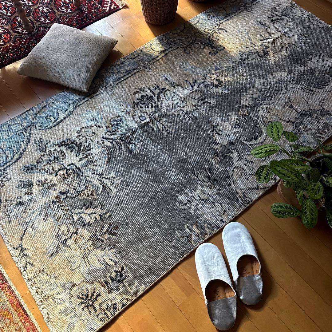 92×180-184グレイカーキ　ボタニカル柄　トルコヴィンテージラグ