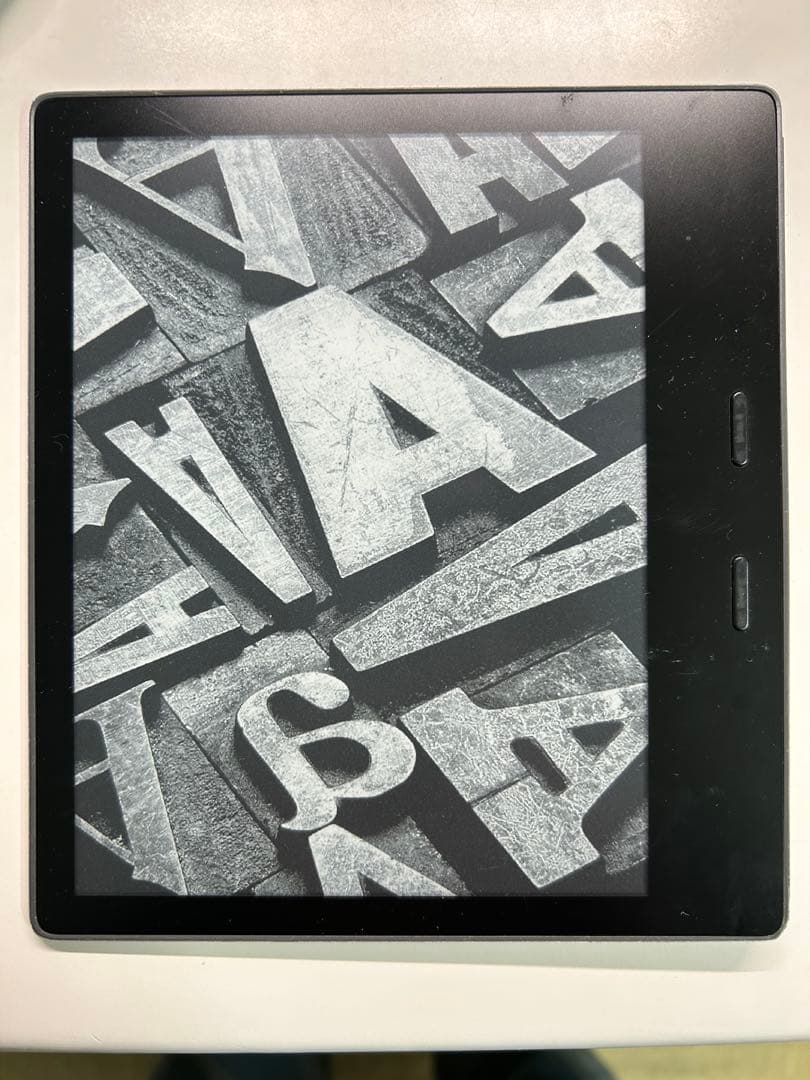 Amazon Kindle Oasis (第10代) 本体