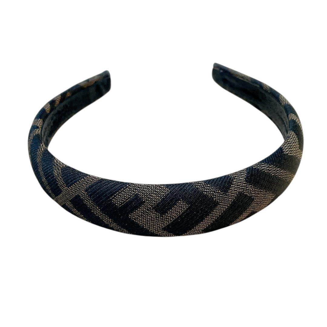 FENDI カチューシャ ヘアバンド ズッカ柄　FFロゴ　m480