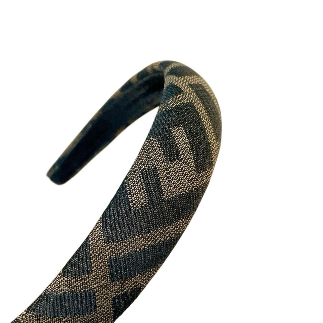 FENDI カチューシャ ヘアバンド ズッカ柄　FFロゴ　m480