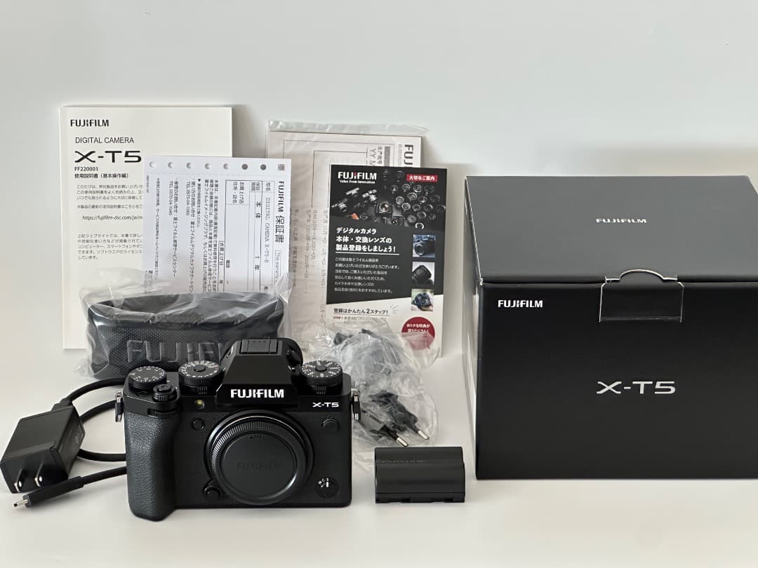 【美品】FUJIFILM X-T5 ボディ ブラック／ショット数777枚