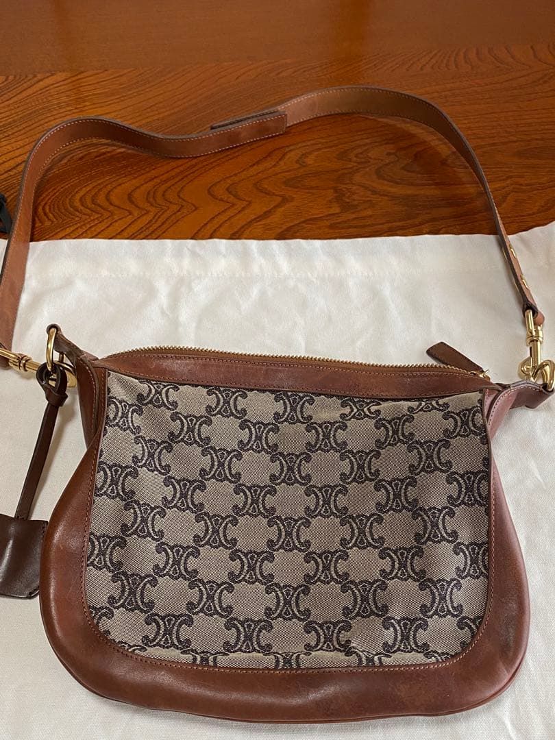 セリーヌ マカダム柄ショルダーバッグ 保存袋あり