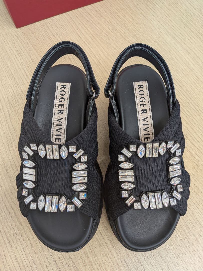 ROGER VIVIER ブラック サンダル サイズ36(23センチ)