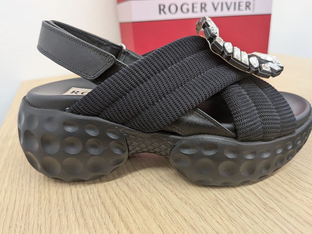 ROGER VIVIER ブラック サンダル サイズ36(23センチ)