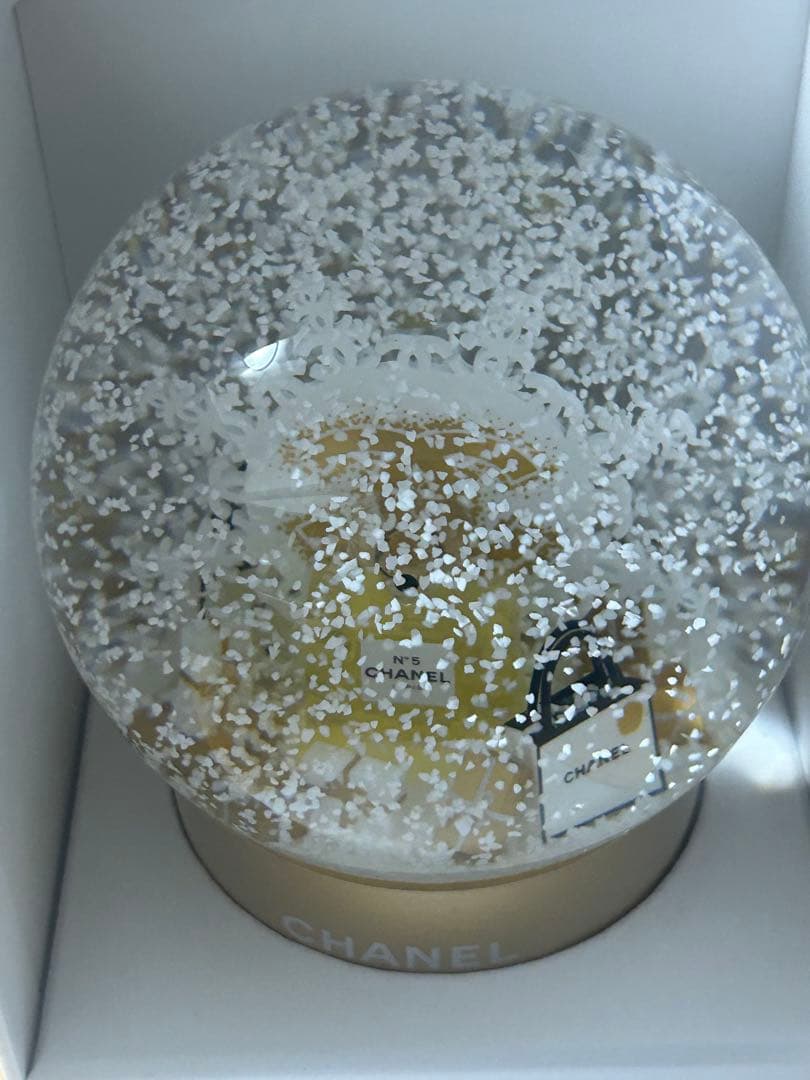 ザ*マ様 シャネル　スノードーム　2024ホリデー　ノベルティ