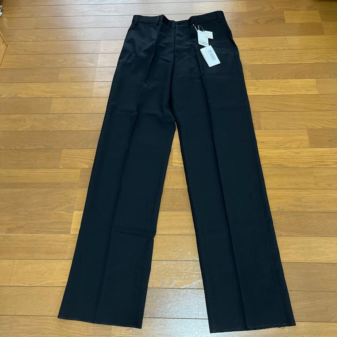 お値下げ！新品★ARMANI COLLEZIONI 黒スラックス 新品タグ付き