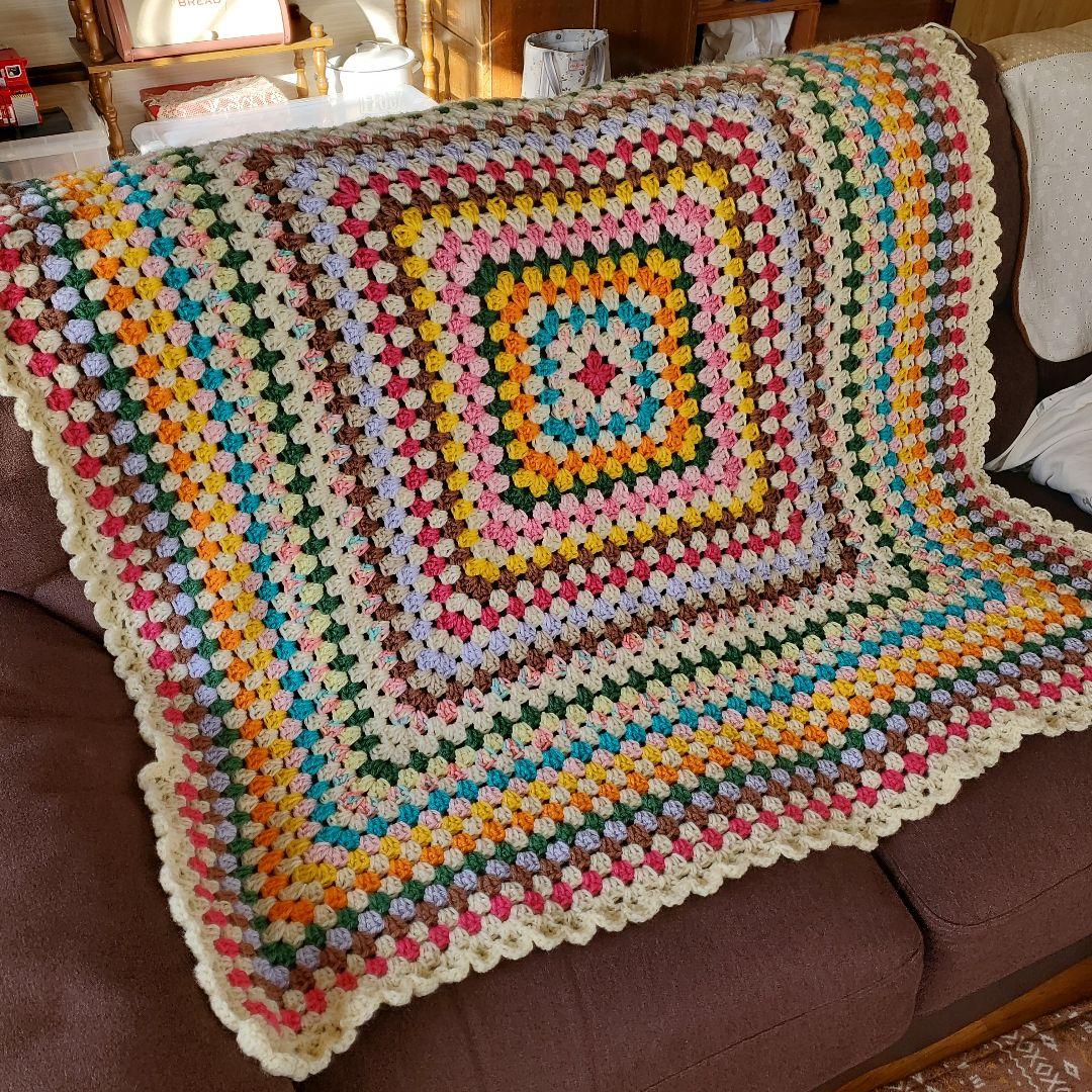 手編み♡モチーフ編み♡ブランケット♡レトロポップ♡オフ白