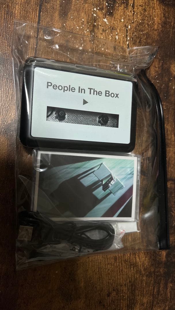 ポータブルプレーヤー People In The Box Camera Obscura