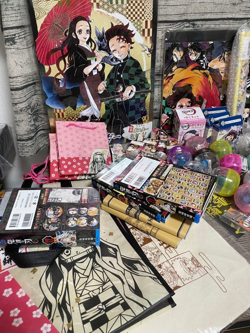 送料無料　新品未開封多数　鬼滅の刃 グッズ　大量 まとめ売り